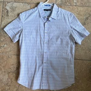Banana Republin Men’s Short Sleeve button down size Small